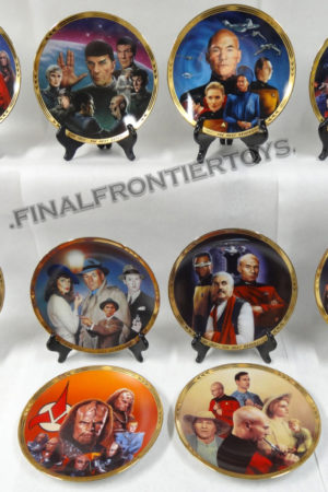 Star Trek The Next Generation The Episodes 10 Plate Set MISC Loose Complete