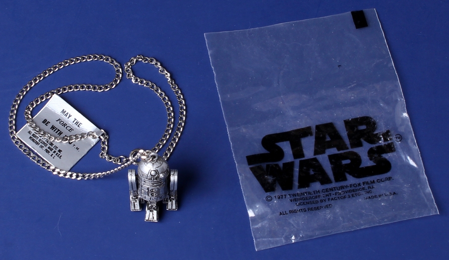 Star Wars R2-D2 Necklace MISC Jewelry MIP C-9.5