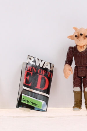 REE-YEES Figure Loose Complete C-9.5-