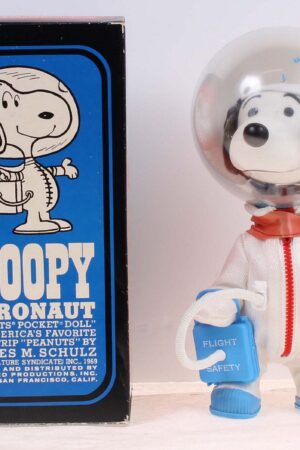 Snoopy Astronaut Peanuts MIB C-9+